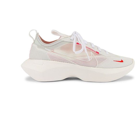 Nike Vista Lite SneakerLaser Crimson & Photon Dust